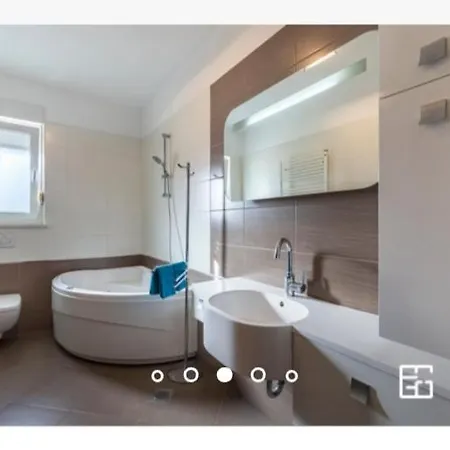 Lily Apartment